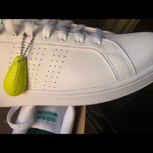 Men’s Adidas BRAND NEW sneakers